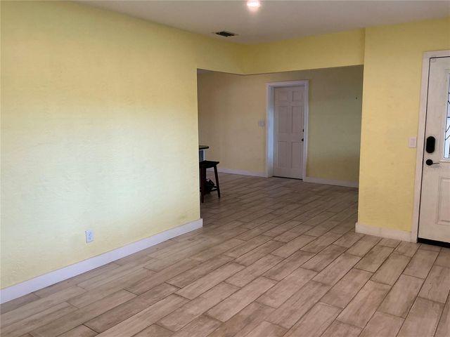 5248 15TH AVENUE N, St Petersburg, FL 33710