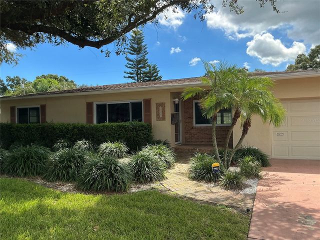 5248 15TH AVENUE N, St Petersburg, FL 33710