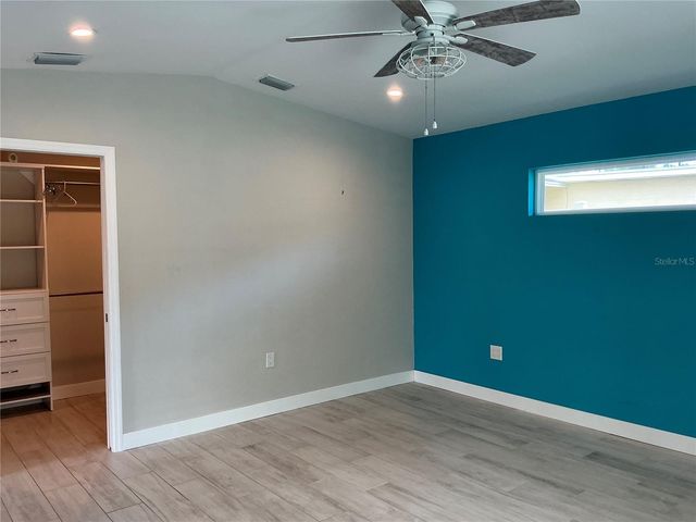 5248 15TH AVENUE N, St Petersburg, FL 33710