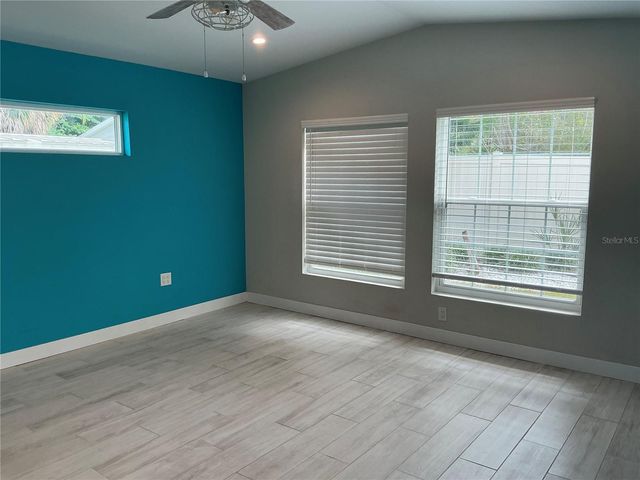 5248 15TH AVENUE N, St Petersburg, FL 33710