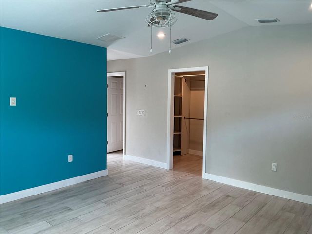 5248 15TH AVENUE N, St Petersburg, FL 33710
