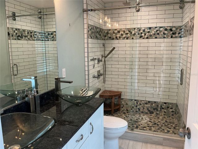 5248 15TH AVENUE N, St Petersburg, FL 33710