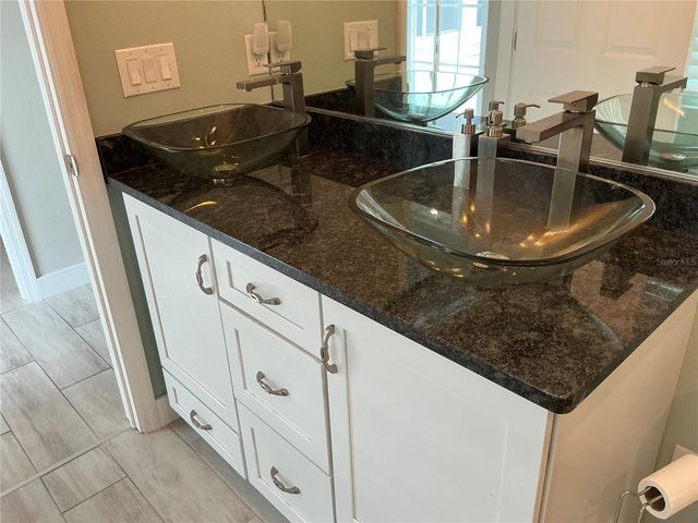 5248 15TH AVENUE N, St Petersburg, FL 33710
