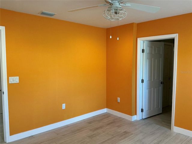 5248 15TH AVENUE N, St Petersburg, FL 33710