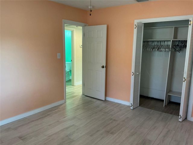 5248 15TH AVENUE N, St Petersburg, FL 33710
