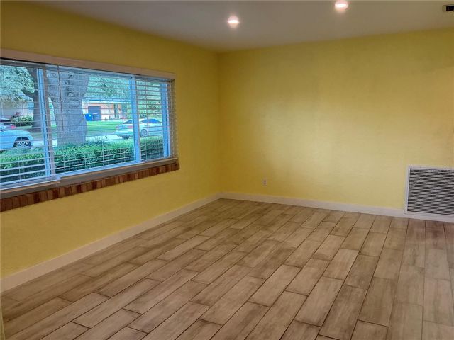 5248 15TH AVENUE N, St Petersburg, FL 33710