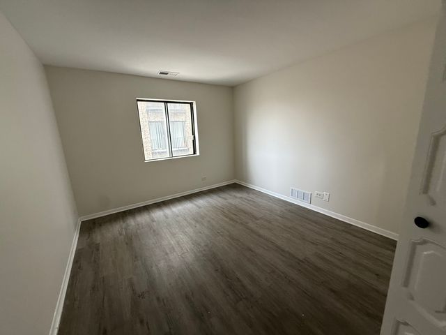 2300 N Harlem Avenue 303, Elmwood Park, IL 60707