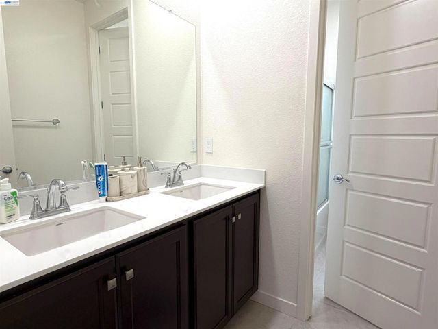 5390 Shenandoah Valley Ln, Antioch, CA 94531