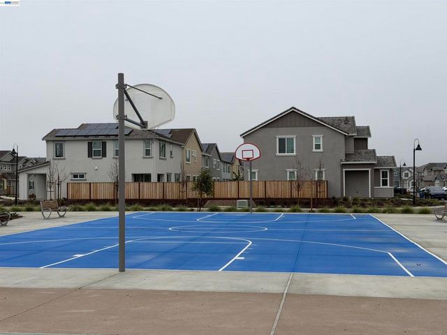 5390 Shenandoah Valley Ln, Antioch, CA 94531