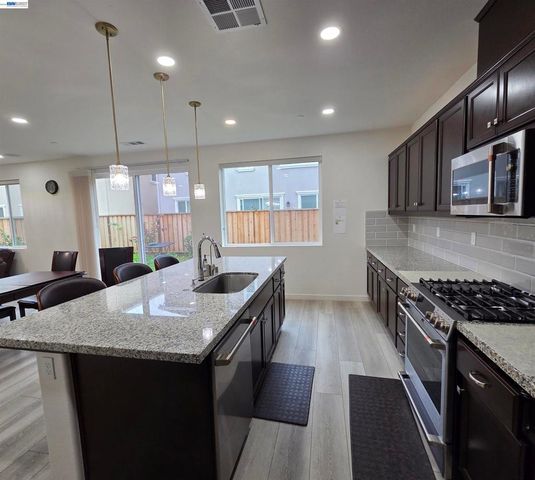 5390 Shenandoah Valley Ln, Antioch, CA 94531