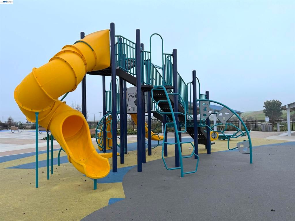 Image 24 of property listing at 5390 Shenandoah Valley Ln, Antioch, CA 94531