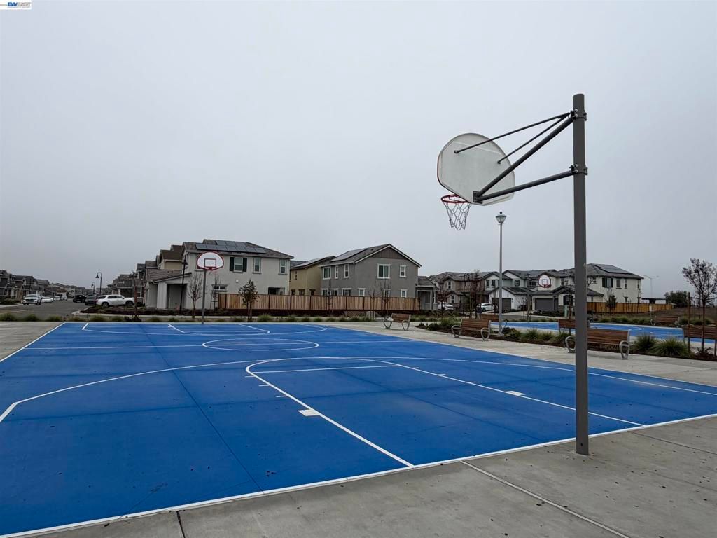 Image 32 of property listing at 5390 Shenandoah Valley Ln, Antioch, CA 94531