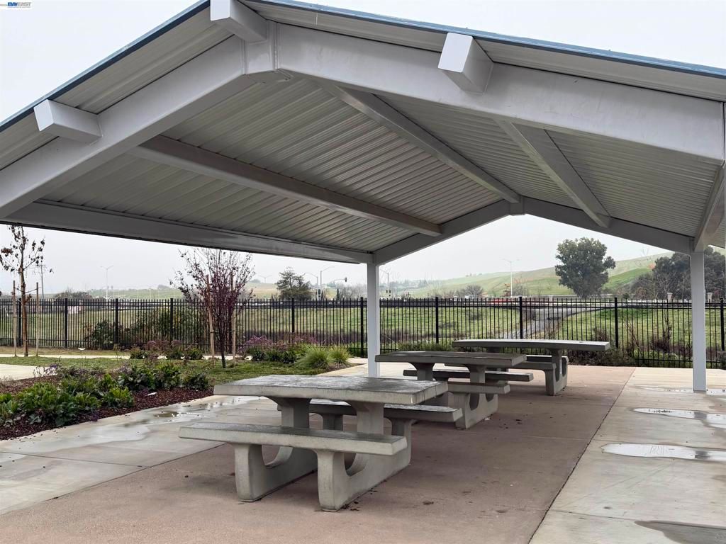 Image 33 of property listing at 5390 Shenandoah Valley Ln, Antioch, CA 94531