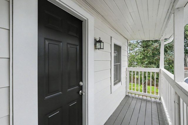 19 S YORK ST, Etters, PA 17319