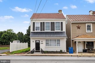19 S YORK ST, Etters, PA 17319