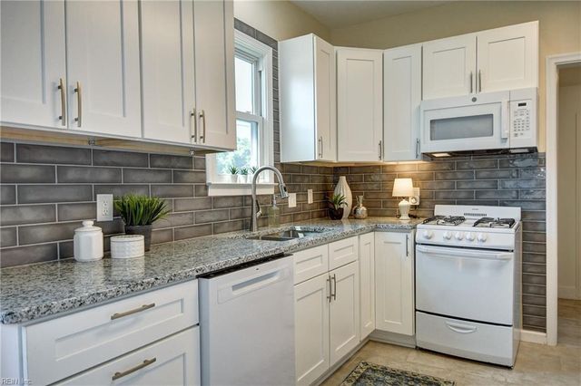 2103 Roanoke AVE, Newport News, VA 23607