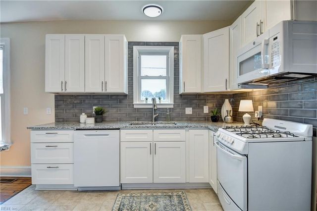 2103 Roanoke AVE, Newport News, VA 23607