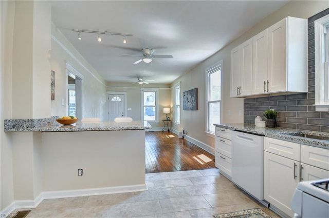 2103 Roanoke AVE, Newport News, VA 23607