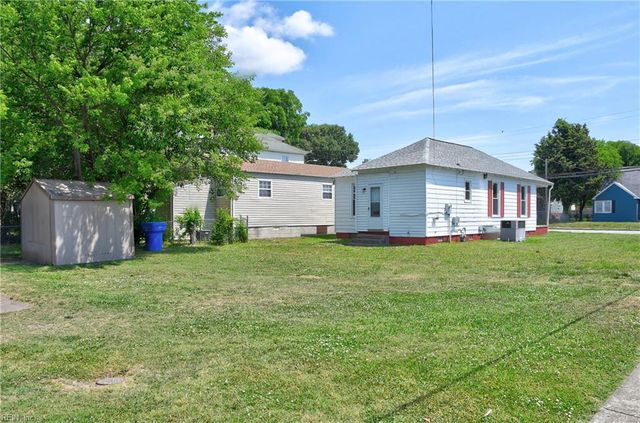 2103 Roanoke AVE, Newport News, VA 23607
