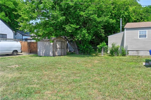 2103 Roanoke AVE, Newport News, VA 23607