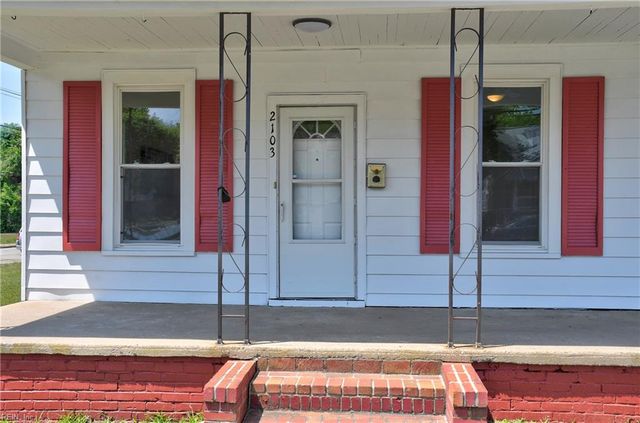 2103 Roanoke AVE, Newport News, VA 23607