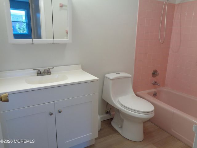 264 C Laurel Place, Whiting, NJ 08759