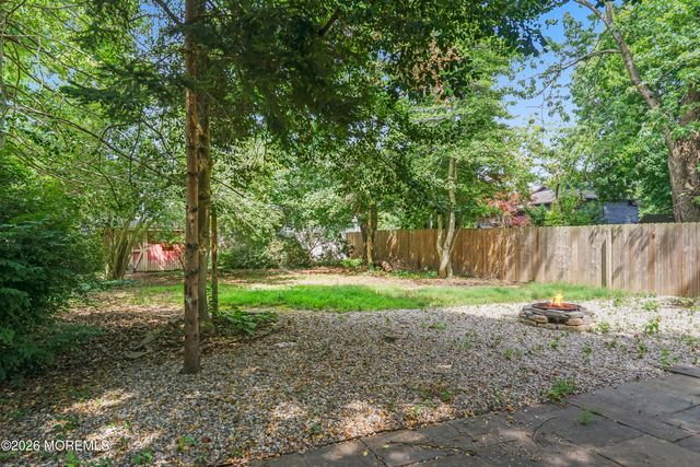 25 Park Avenue, Island Heights, NJ 08732