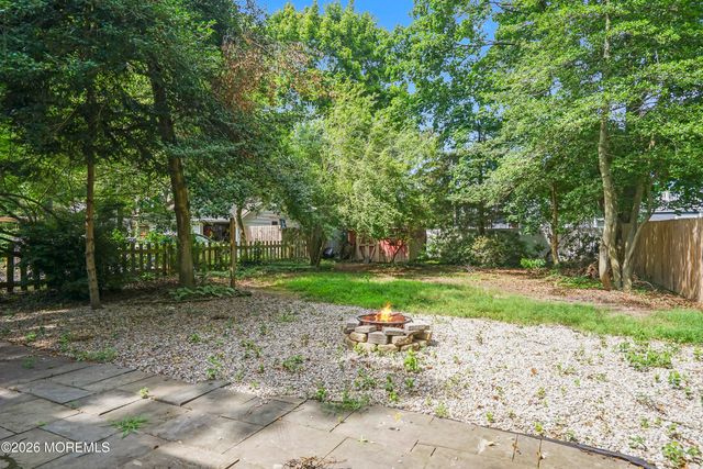 25 Park Avenue, Island Heights, NJ 08732