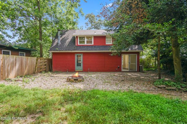 25 Park Avenue, Island Heights, NJ 08732