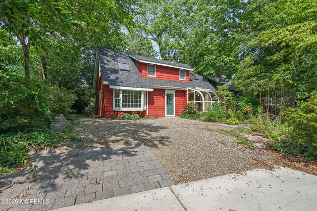25 Park Avenue, Island Heights, NJ 08732