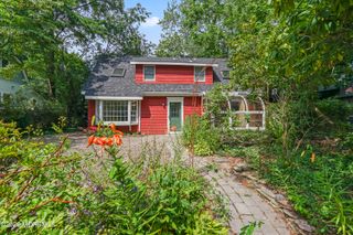 25 Park Avenue, Island Heights, NJ 08732