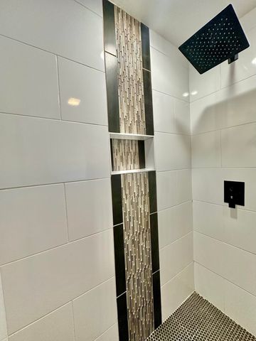 1077 S PERKINS RD, Memphis, TN 38117