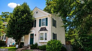 2 FAIRMONT PL, Sterling, VA 20165