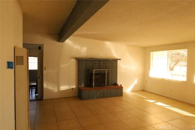 7704 Alston Avenue, Hesperia, CA 92345