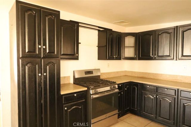 7704 Alston Avenue, Hesperia, CA 92345