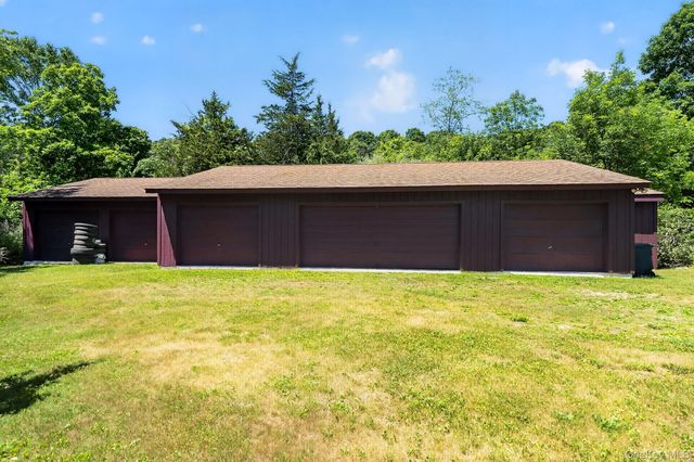 424 Laroe Road, Chester, NY 10918