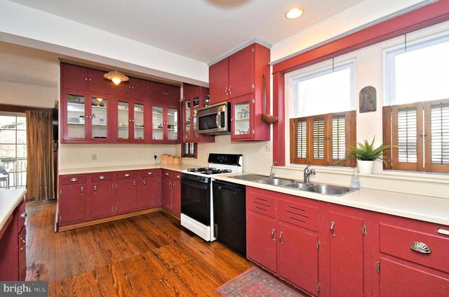 128 OAKDALE AVE, Eagleville, PA 19403