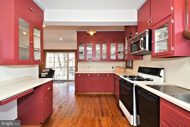 128 OAKDALE AVE, Eagleville, PA 19403