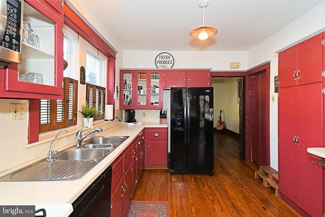 128 OAKDALE AVE, Eagleville, PA 19403