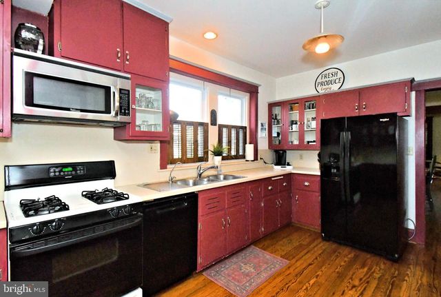 128 OAKDALE AVE, Eagleville, PA 19403