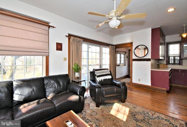 128 OAKDALE AVE, Eagleville, PA 19403