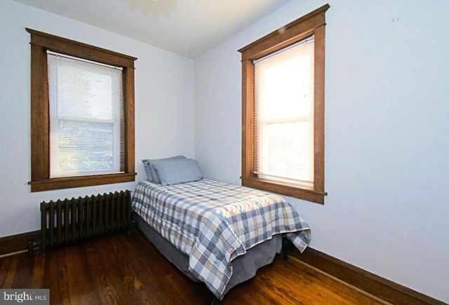 128 OAKDALE AVE, Eagleville, PA 19403