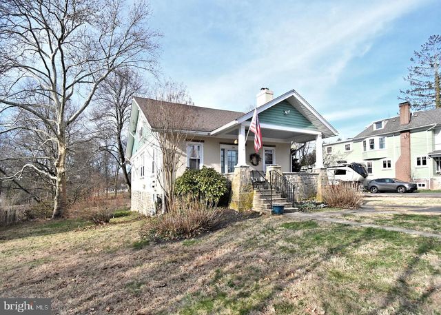 128 OAKDALE AVE, Eagleville, PA 19403