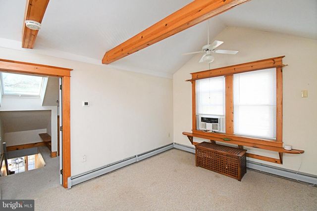 128 OAKDALE AVE, Eagleville, PA 19403