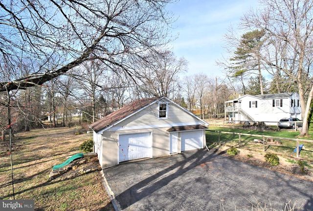 128 OAKDALE AVE, Eagleville, PA 19403