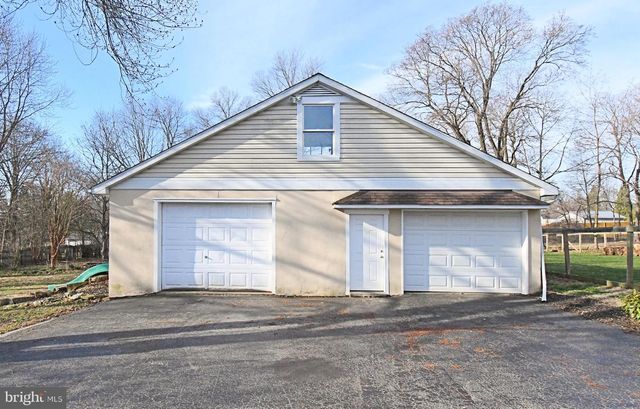 128 OAKDALE AVE, Eagleville, PA 19403