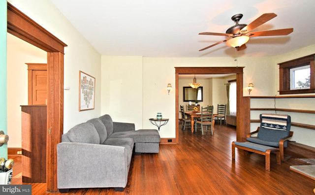 128 OAKDALE AVE, Eagleville, PA 19403