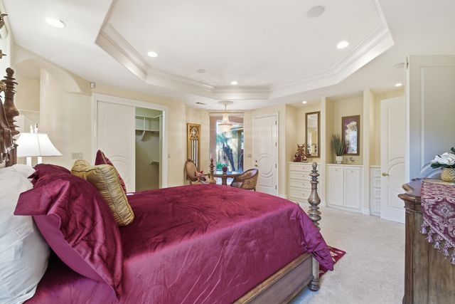 2135 SE Cottonwood Circle, Visalia, CA 93277