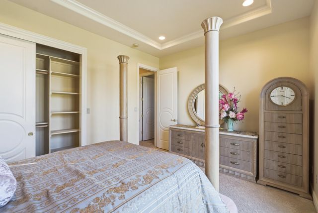 2135 SE Cottonwood Circle, Visalia, CA 93277