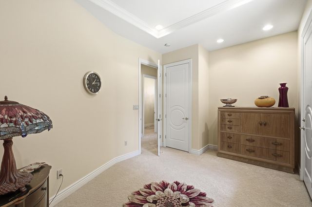 2135 SE Cottonwood Circle, Visalia, CA 93277